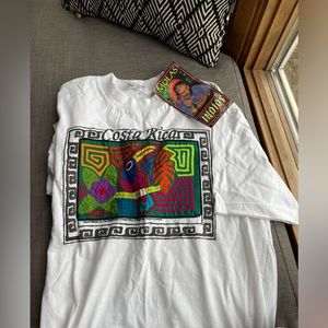 HANDMADE COSTA RICA GRAPHIC TEE